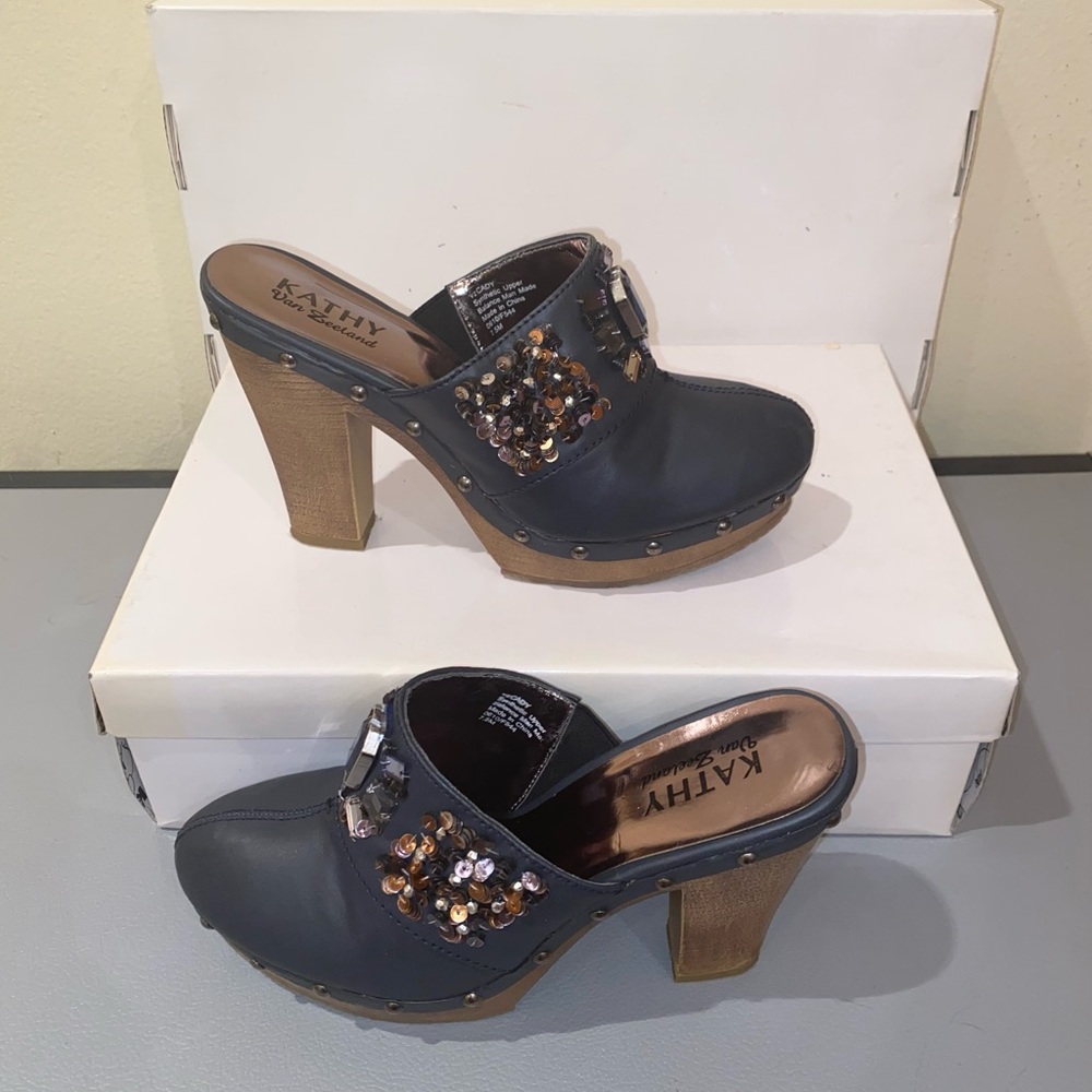Kathy Van Zeeland VCADY Embellished Clogs, Size 7.5, Color: Blue - Picture 4 of 15